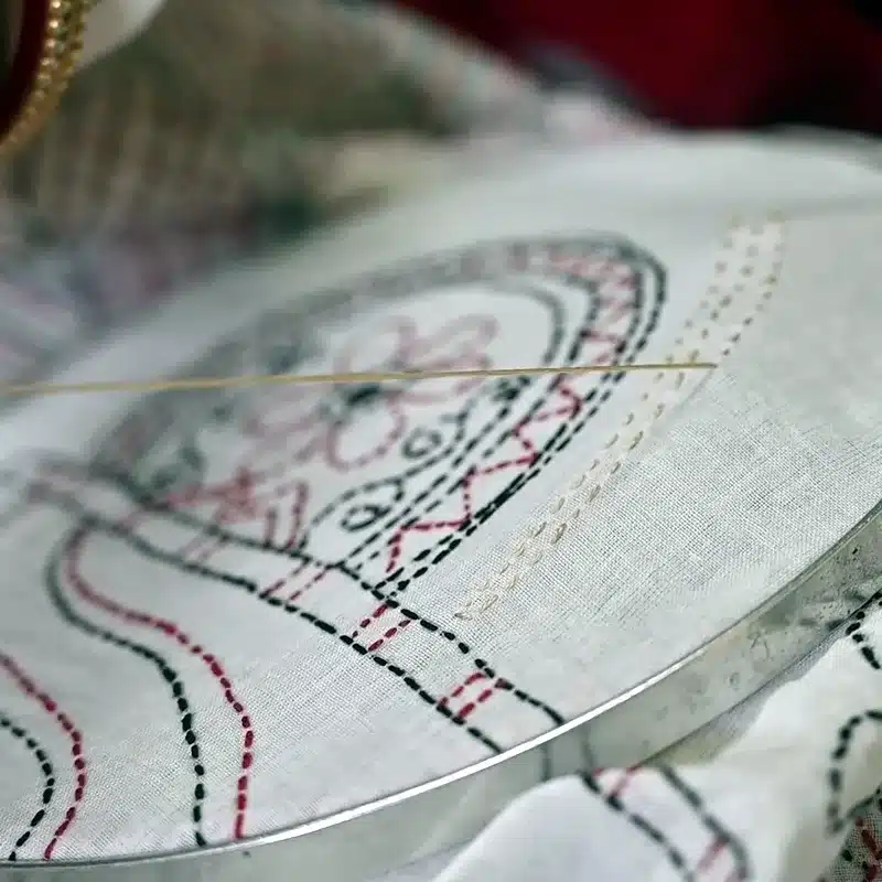 Kantha on the hoop
